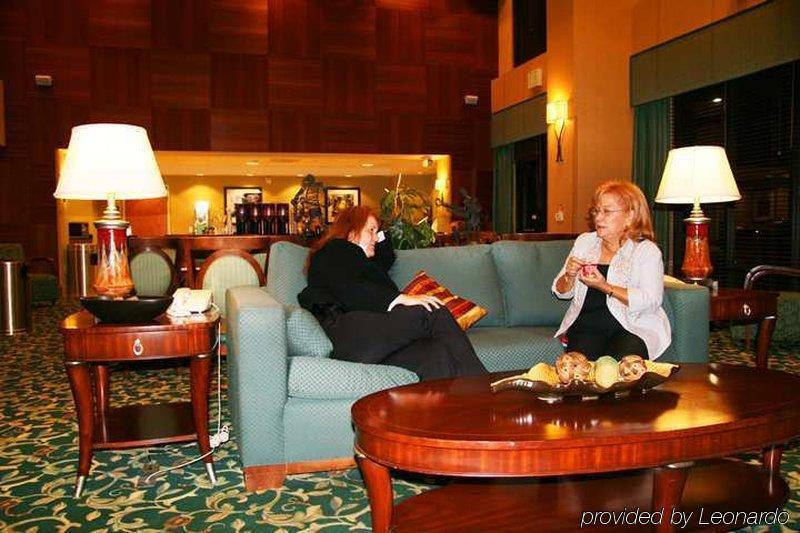 Hampton Inn Los Angeles Orange County Cypress Dalaman gambar
