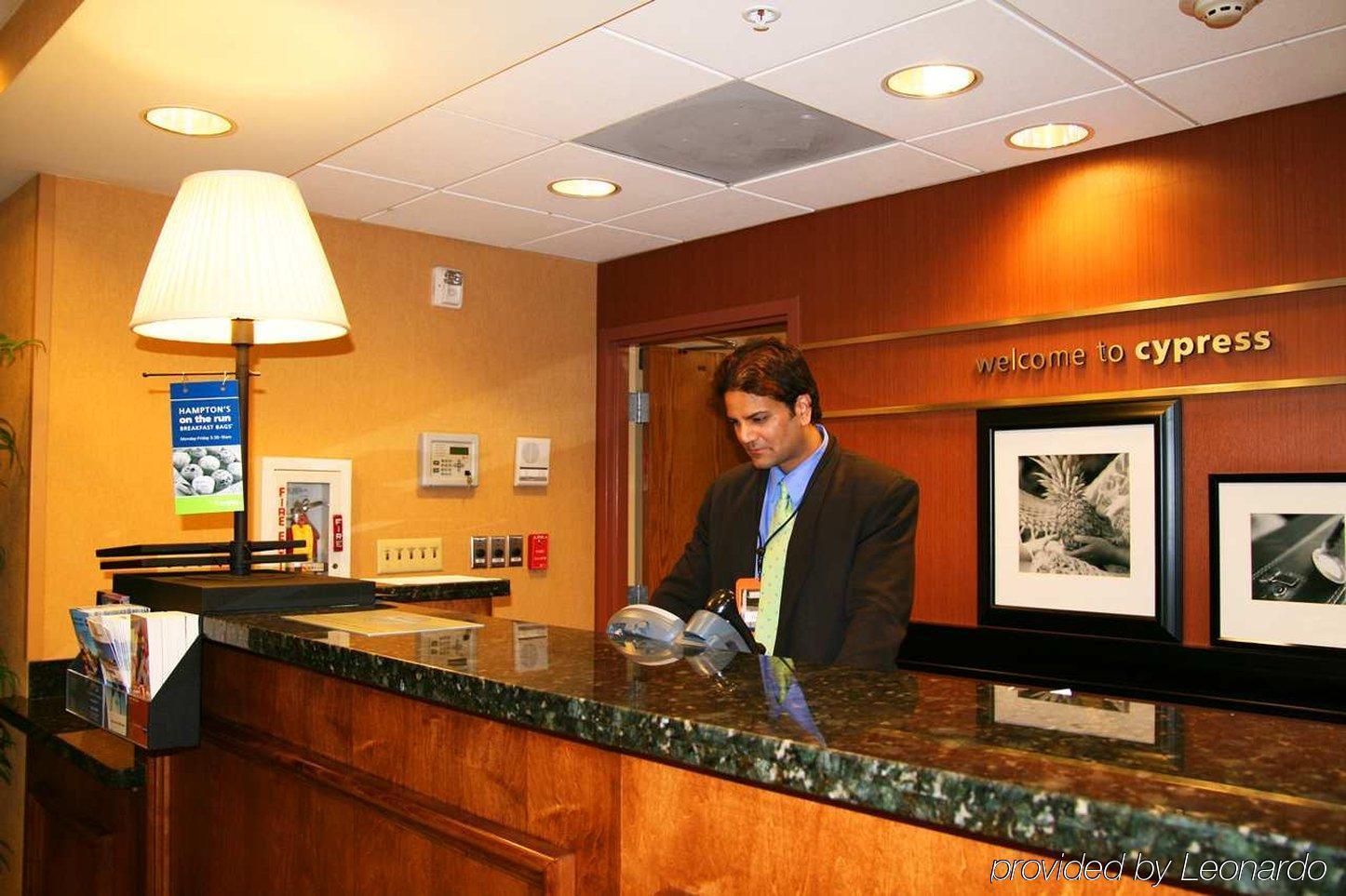 Hampton Inn Los Angeles Orange County Cypress Dalaman gambar